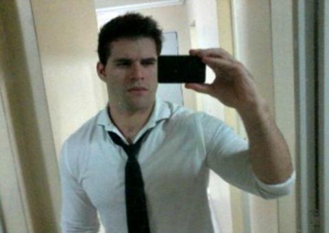 Lutador de MMA se irrita com homem que chamou mulher  de gostosa, leva 2 tiros e morre